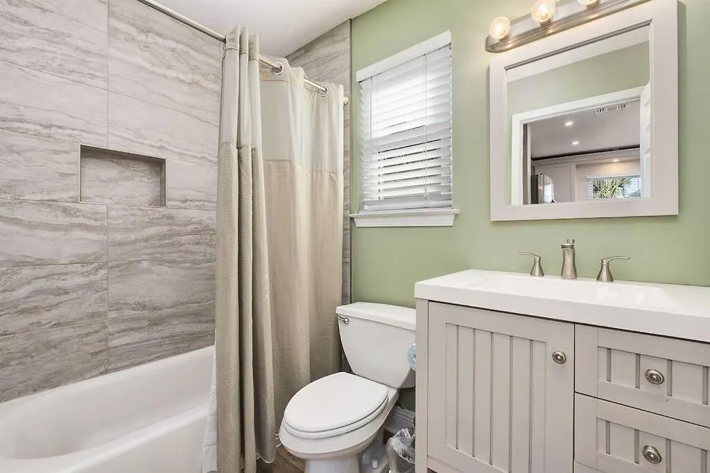 4 Bedroom - 3 Ba Private Pool Putting Green Destin 0*,