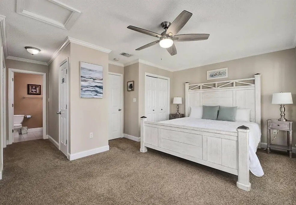 4 Bedroom - 3 Ba Private Pool Putting Green Destin 0*,  United States