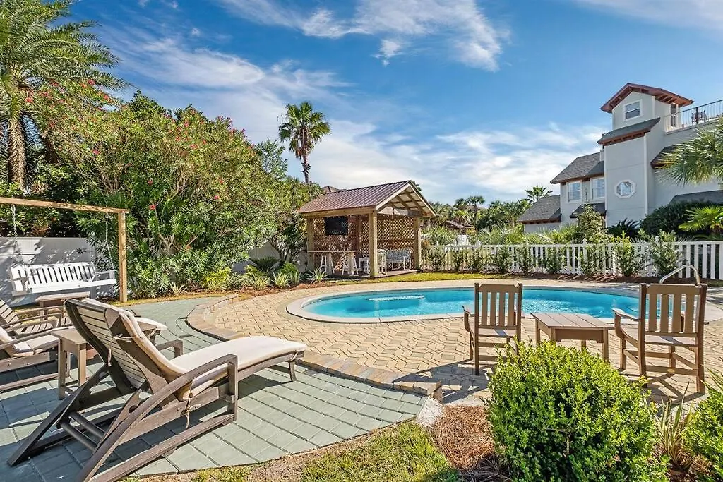 Holiday home 4 Bedroom - 3 Ba Private Pool Putting Green Destin United States