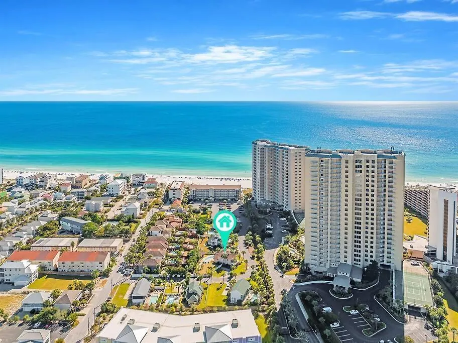 4 Bedroom - 3 Ba Private Pool Putting Green Destin 0*,  United States